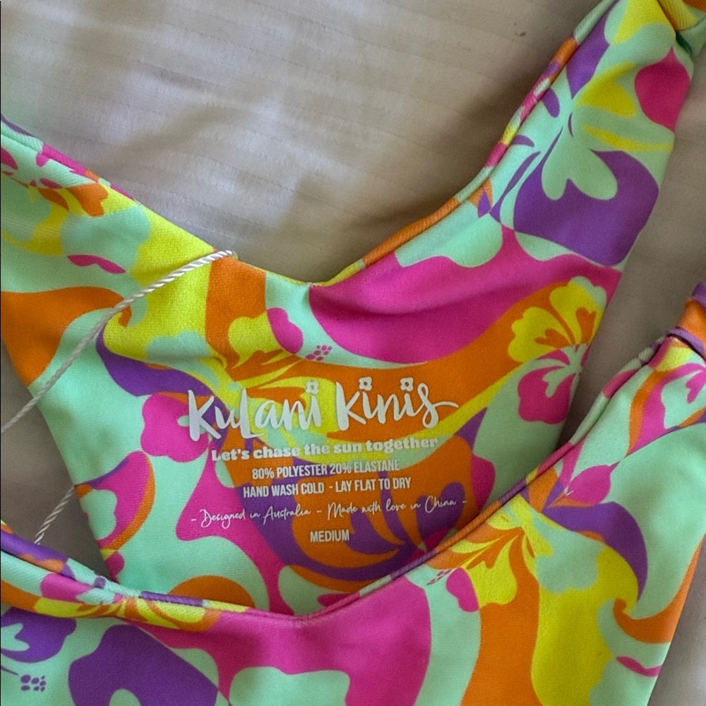 Kulani kinis retro y thong island swirl NWT MEDIUM - Picture 2 of 8